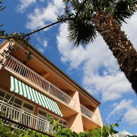 Apartmani Roje Sveti Filip I Jakov Exterior foto