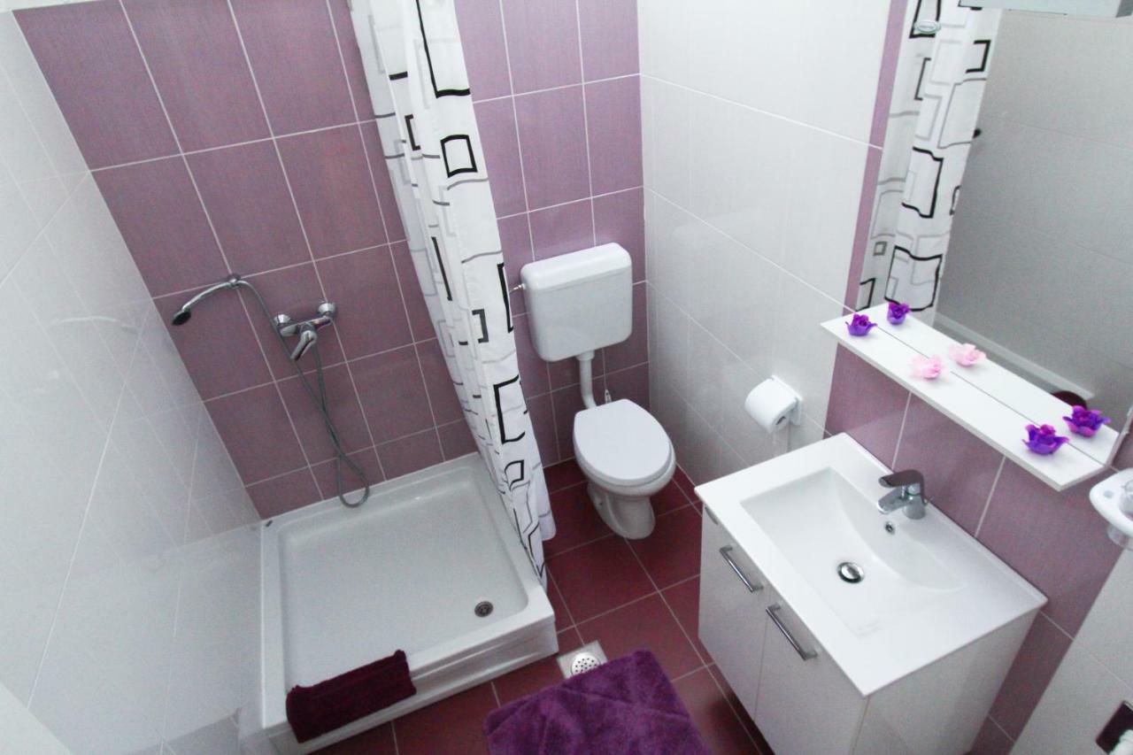Apartmani Roje Sveti Filip I Jakov Exterior foto